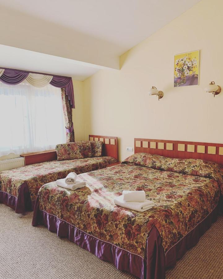 לבוב Hotel Leotel מראה חיצוני תמונה