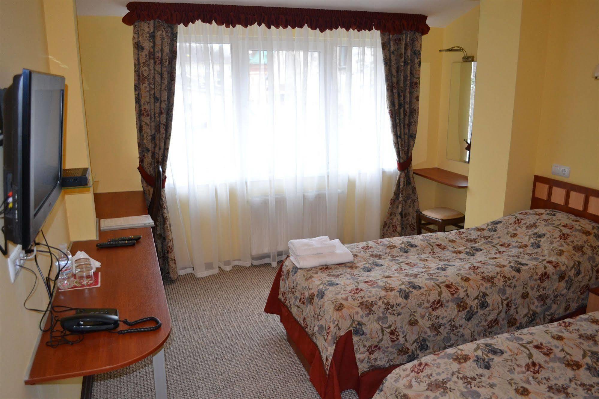 לבוב Hotel Leotel חדר תמונה